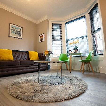 Pass The Keys Amazing, Newly Renovated 5Bedroom House Sleeps 10 Scarborough Kültér fotó
