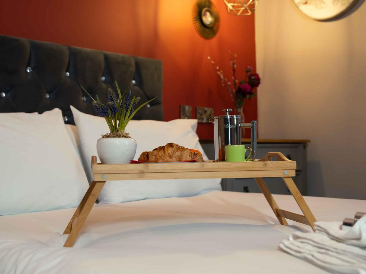 Pass The Keys Amazing, Newly Renovated 5Bedroom House Sleeps 10 Scarborough Kültér fotó