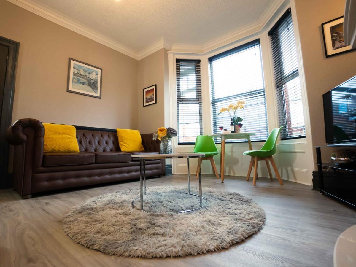 Pass The Keys Amazing, Newly Renovated 5Bedroom House Sleeps 10 Scarborough Kültér fotó