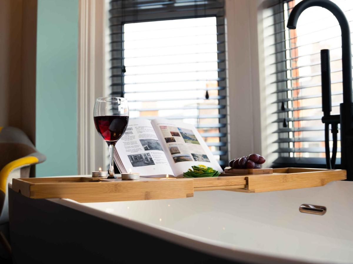 Pass The Keys Amazing, Newly Renovated 5Bedroom House Sleeps 10 Scarborough Kültér fotó