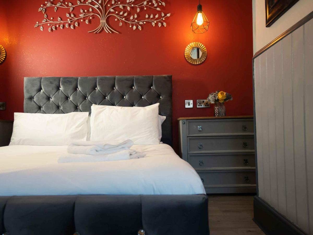 Pass The Keys Amazing, Newly Renovated 5Bedroom House Sleeps 10 Scarborough Kültér fotó