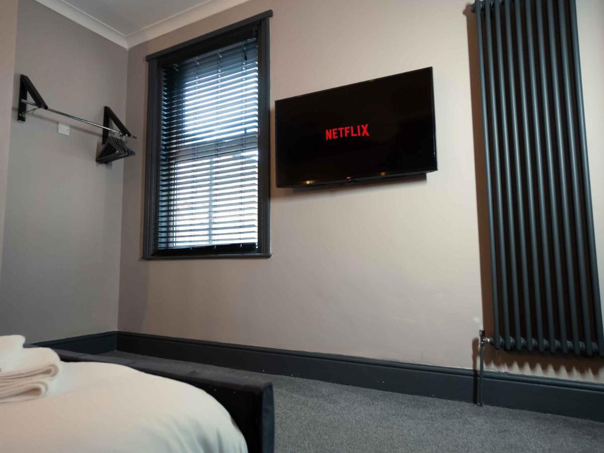 Pass The Keys Amazing, Newly Renovated 5Bedroom House Sleeps 10 Scarborough Kültér fotó